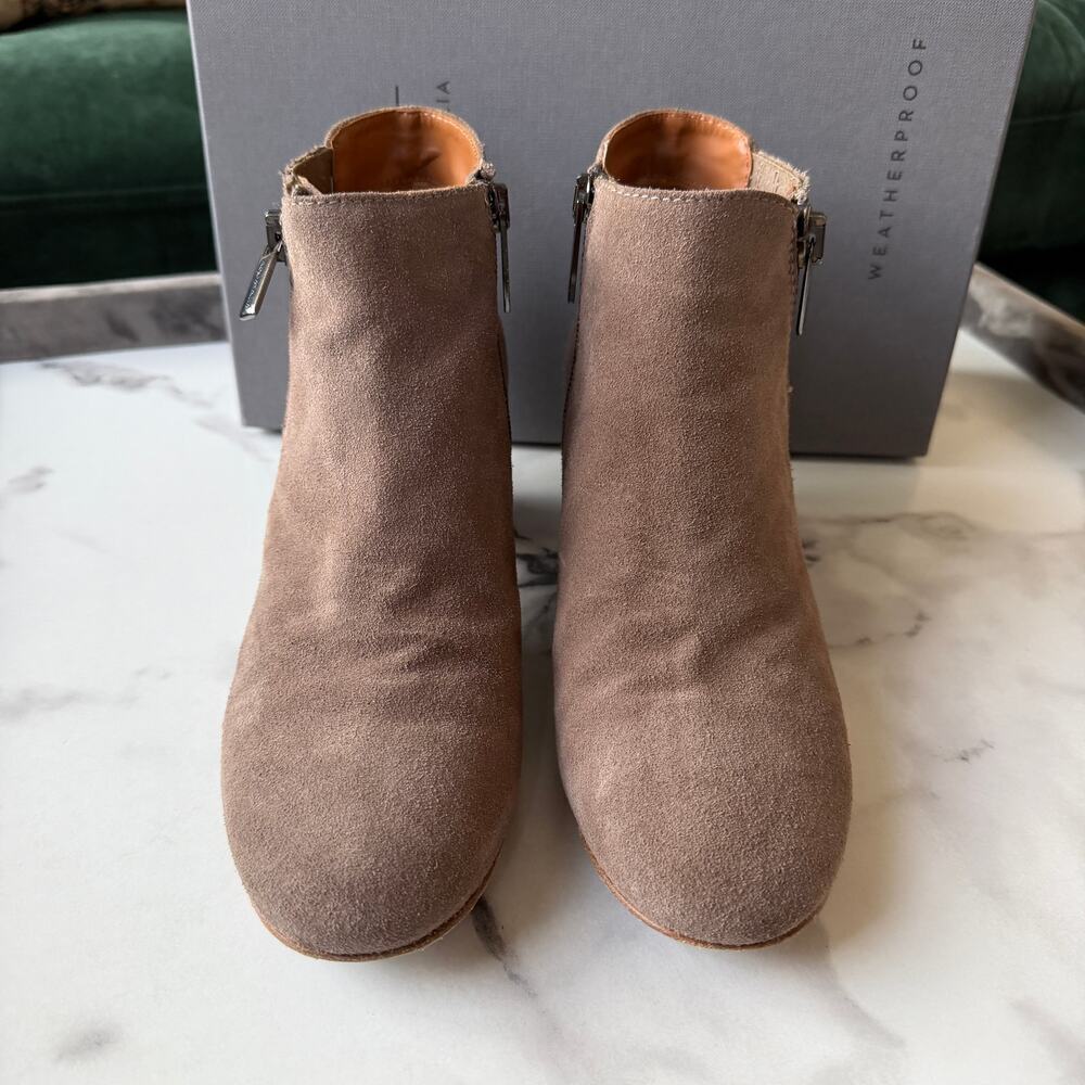 Aquatalia Fallon Suede Ankle Booties Light Brown Size 39 - Picture 3 of 9